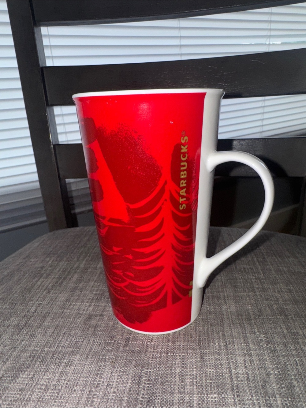 Starbucks Christmas mug 2014 18 oz mug